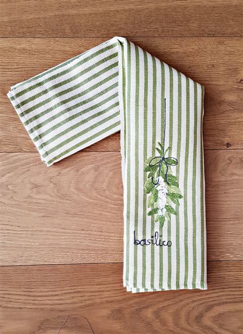 busatti kitchen towels.